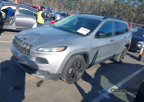 2017 Jeep Cherokee Altitude Fwd z USA, uszkodzony, nr VIN 1C4PJLAB9HW652864